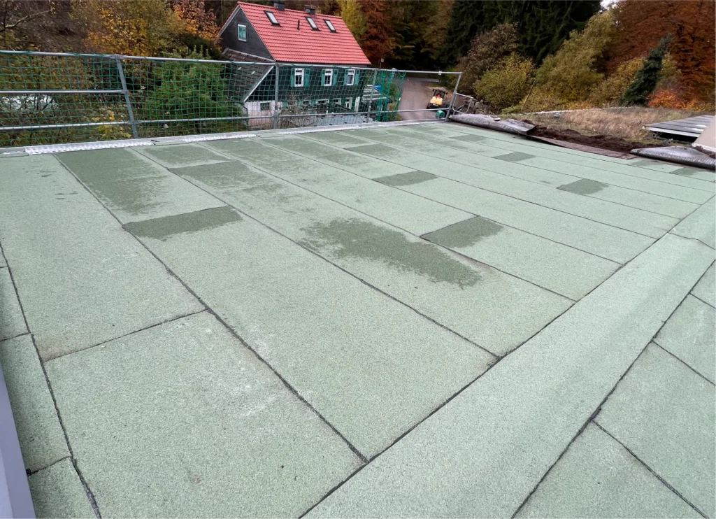 2flachdach-hesterberg-kaesper_dach-wand-breckerfeld_2
